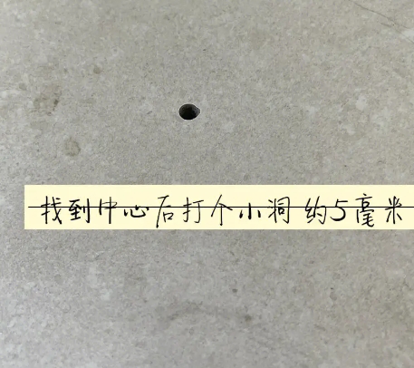 兰坪瓷砖空鼓维修公司专业解答在瓷砖铺贴过程中，如果砂料搅拌不均匀，将会带来以下问题